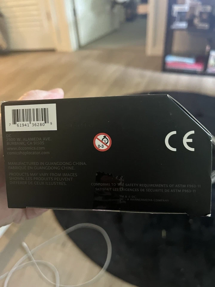 Figura Colección Wonder Woman DC de Jim Lee Exclusiva de GameStop Foto 4 de 4