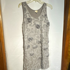 Gray Floral Ruffle Accents Shift Dress Sleeveless Scoop Neck Knee Length Size M