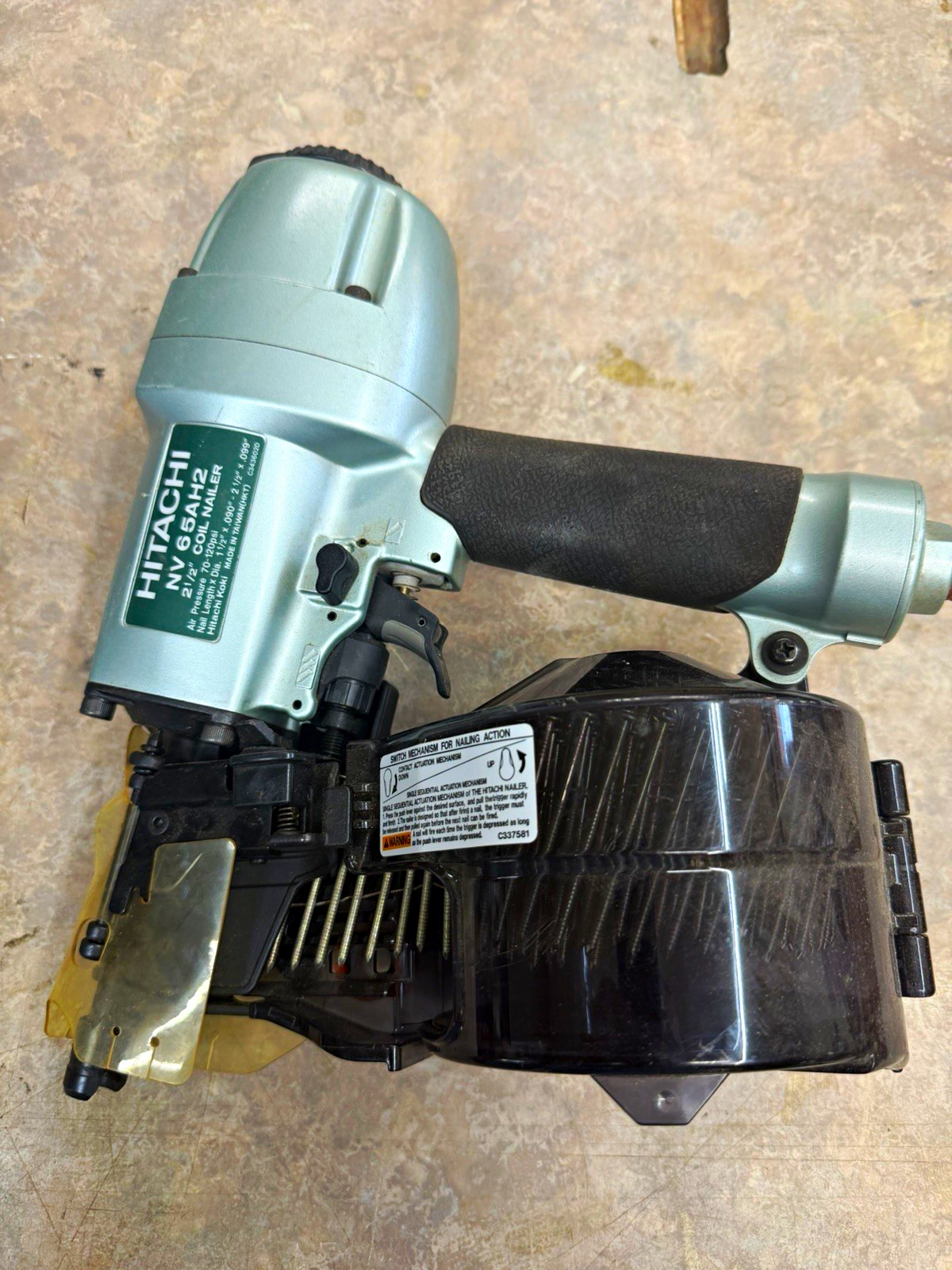 Hitachi NV 65AH NV65AH Siding Coil nailer