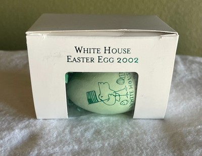 2002 White House Easter Egg Roll Wooden Egg Green George W & Laura Bush