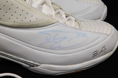 Shaquille O'Neal LA Lakers Signed Shaq Branded Pair of Shoes JSA Authenticated - Picture 4 of 10