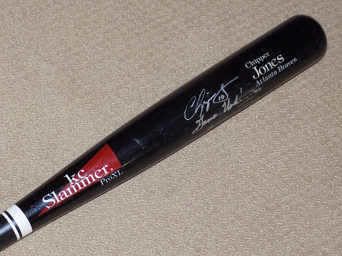 Chipper Jones Game Used Signed Bat Atlanta Braves HOF PSA GU 10