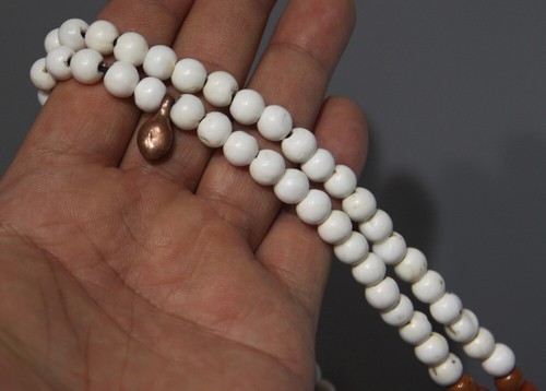 Tibet 108P 1800s Old Buddhist White Coral Mala Nanhong Agate Prayer Bead Amulet - Picture 10 of 20