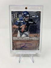 2014 Panini Spectra Russell Wilson Leading Men Autograph Jersey Card #LM-RW /15