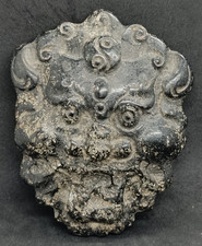 Ancienne sculpture amulette en jade météorite magnétique - masque totem...