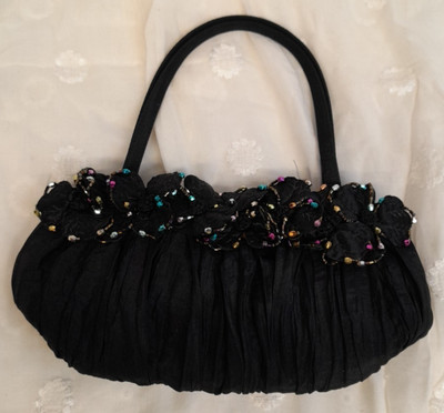 Beautiful Vintage La Regale Beaded Flower Accent Black Chiffon Purse
