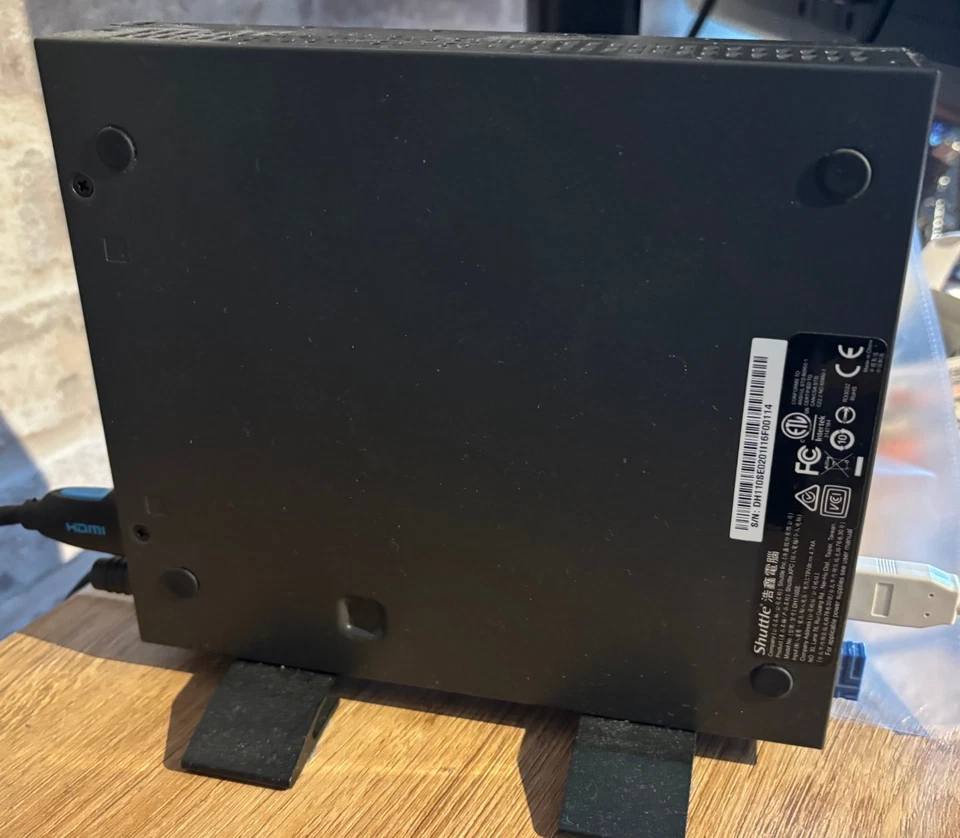 Shuttle DH 110SE Mini PC i5-7400 CPU 3.00 GHz - Bild 3 von 4