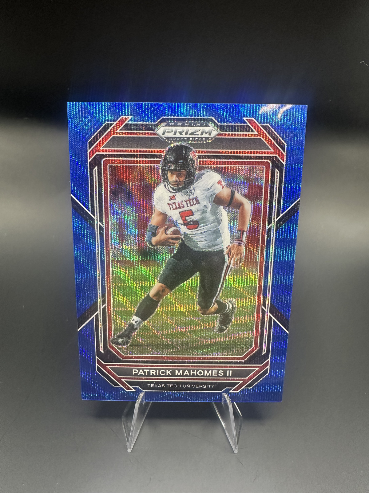 Patrick Mahomes II 2023 Prizm Draft Picks #81 Blue Wave 207/249 RAW
