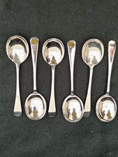 6 x  Piece Walker & Hall Silver Plated spoons  Cutlery