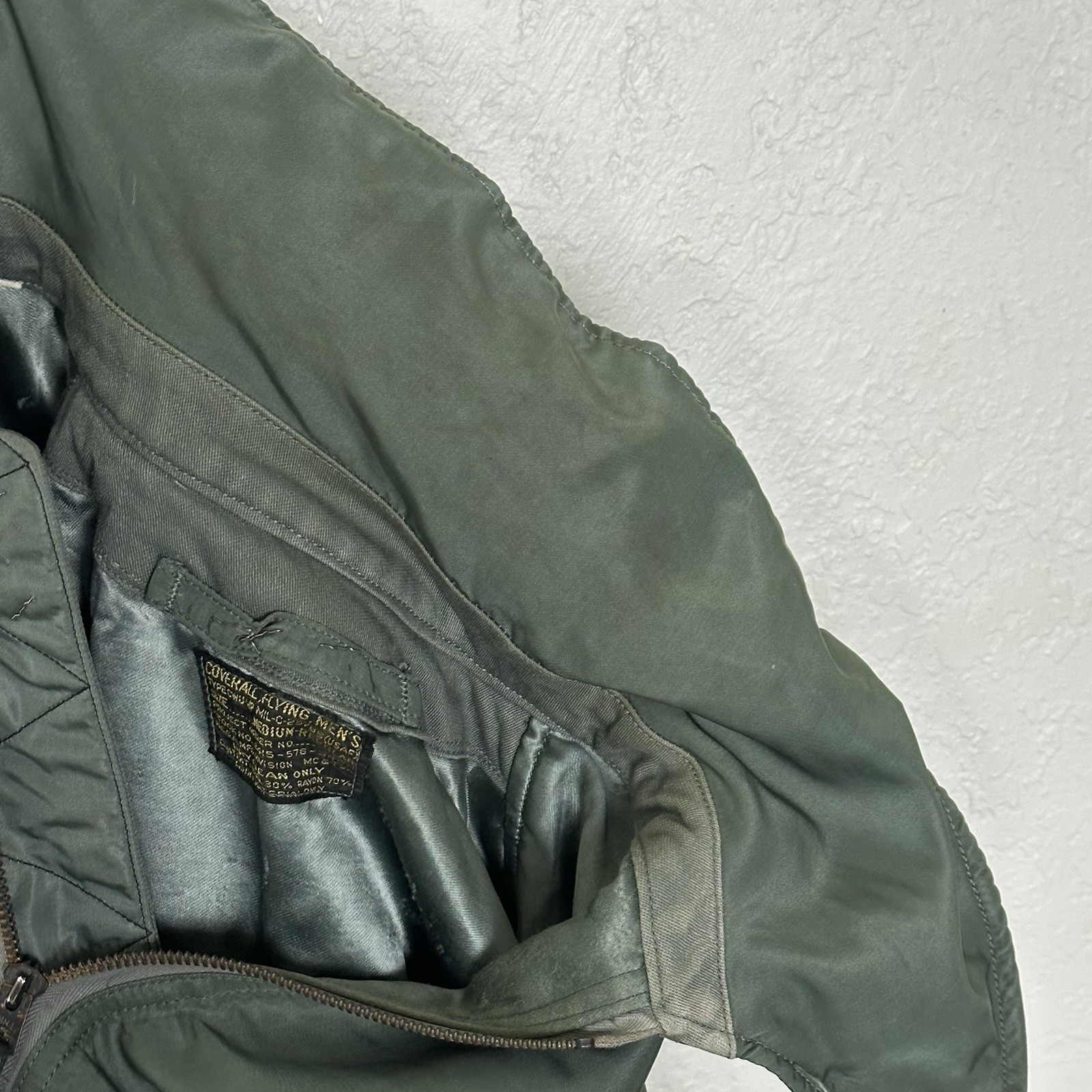 USAF Coverall Flying Men CWU-1/P Cold Weather Flight Suit Medium Regular