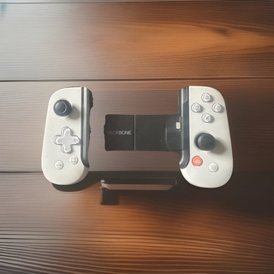 Playstation Back Bone iPhone - WHITE