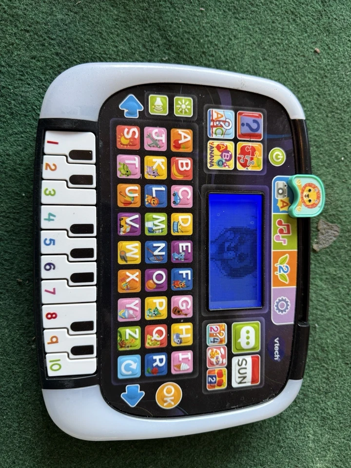 VTech Little Apps Tablet w/12 Learning Activities & Color Screen (80-139400) - Image 4 of 4