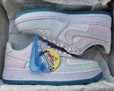 Nike Air Force 1 '07 LX Damen Sneaker Farbwechsel Weiß/Blau EU 40,5