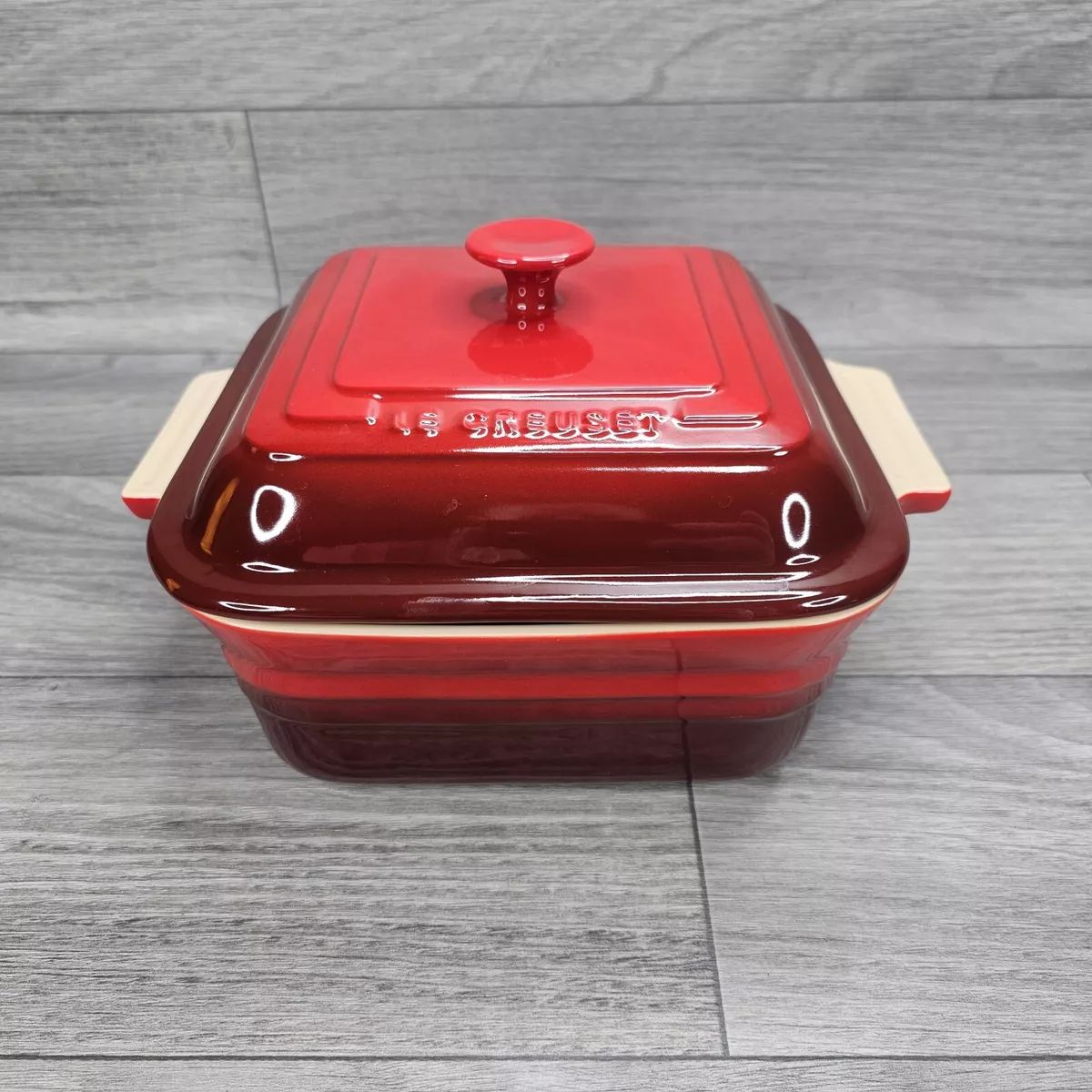 Red Le Creuset 9 Square 3 Qt - 3.3L Casserole Baking Dish w/ Lid