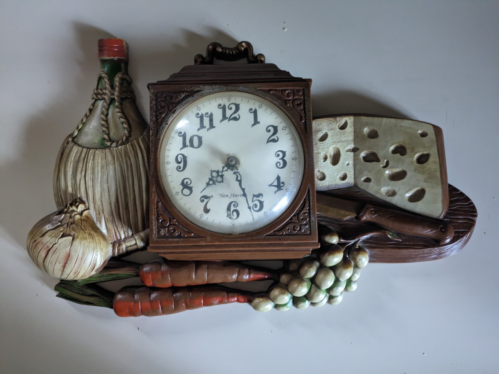 New Haven Burwood Quartz Wall Clock Wine & Cheese Grapes Vegetables Vintage