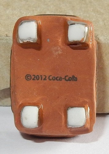 2013 PRIME COCA COLA MOBILIER VINTAGE 2012 FEVE PORCELAINE 3D au choix - Picture 9 of 35