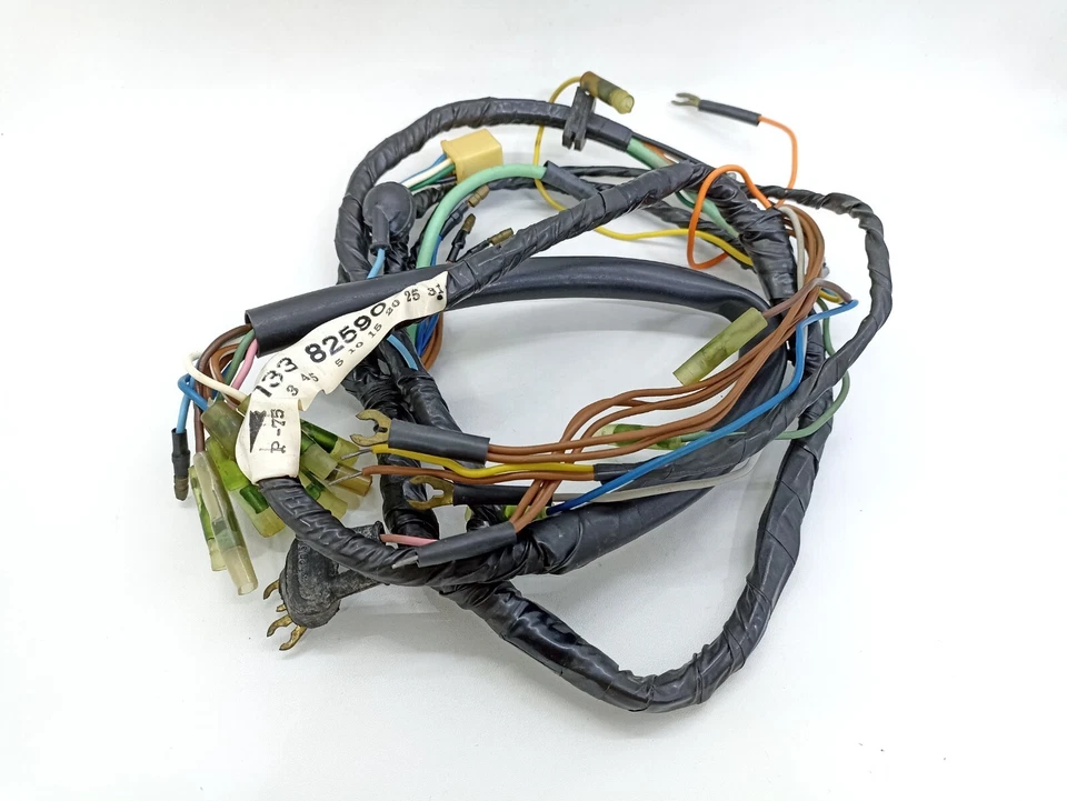 Arnés de cableado principal eléctrico Yamaha 100 YL1 E YL1E NUEVO DE STOCK Japón 133-82590-11 Foto 3 de 4