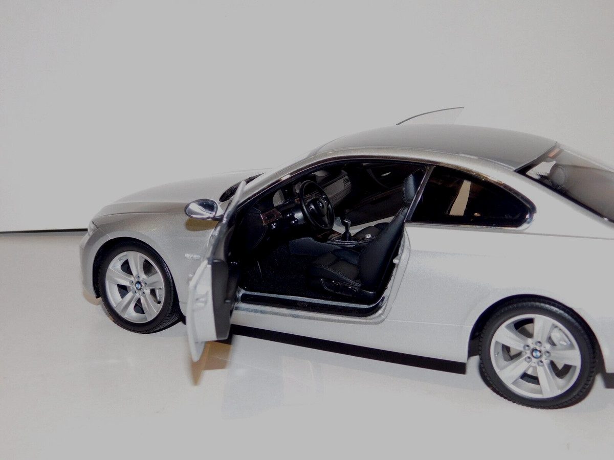 BMW E92 3 Series/3er 330i Coupe 2007 SILVER KYOSHO 08735S 1:18 | eBay