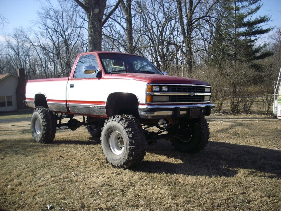 88 98 Chevy GMC Kit de molduras de rueda de 4 piezas, cromadas, con herrajes incluidos, camioneta y SUV Foto 4 de 4
