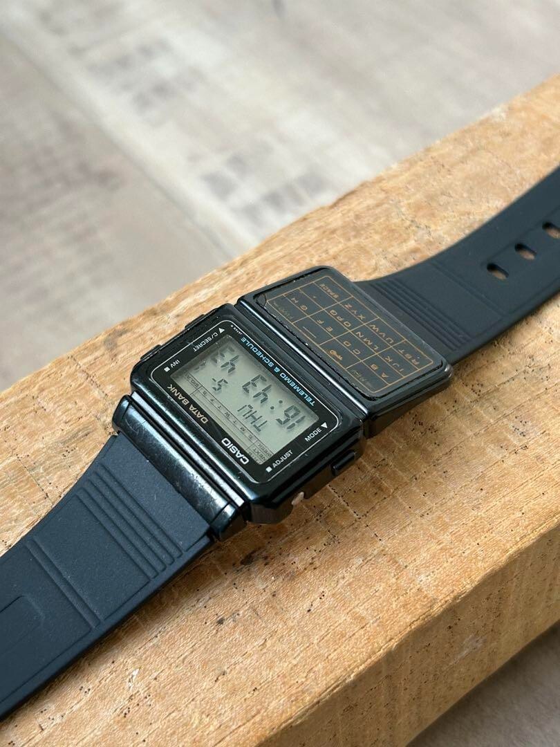 【CASIO】DATABANK DBC-60 希少 ヴィンテージ Casio Data Bank DBC-60 Rare Vintage Plastic Digital Watch