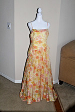 ASTR The Label Ovin floral chiffon midi dress, yellow and orange, size large.