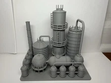 N Scale Oil Refinery / 1:160 Scale / No Assembly Required - Built And Ready
