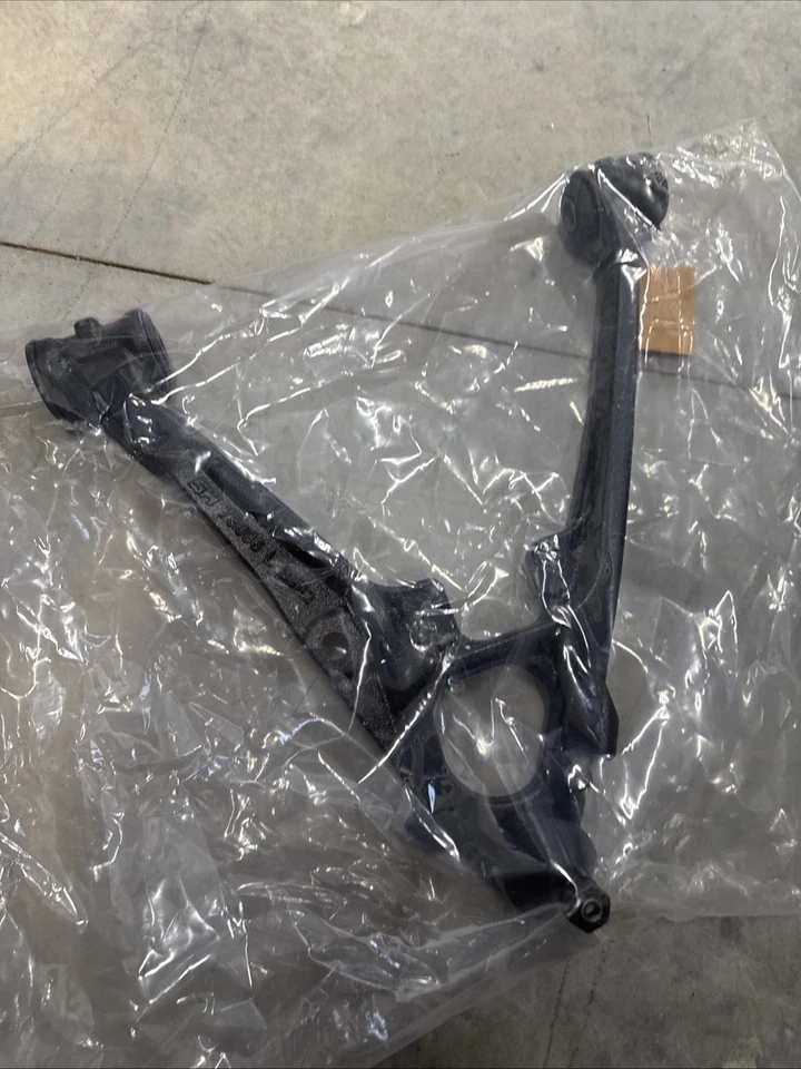 19313224 LowerControl Arm ACDelco 45d2471 - Image 2 of 3