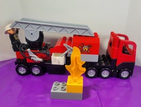 Lego Duplo Fire Truck 4977 28 piece