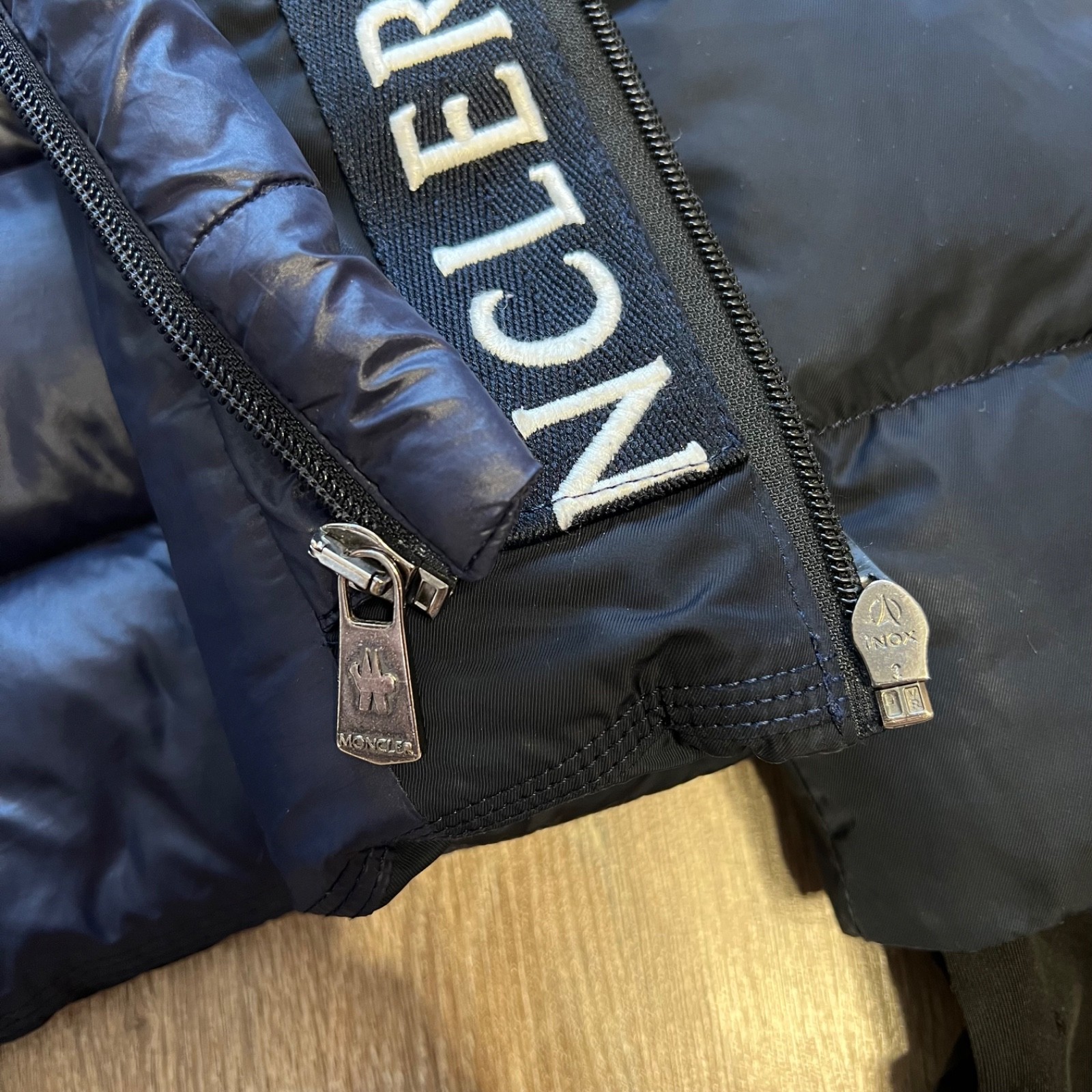 Moncler Montcla Size 1 Medium M Black Down Women's Puffer Jacket thumbnail 8