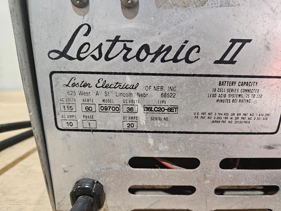 Cargador de batería para carro de golf Lestronic II 36 voltios #09700 Lester 36LC20-8ET SIN PROBAR Foto 3 de 4