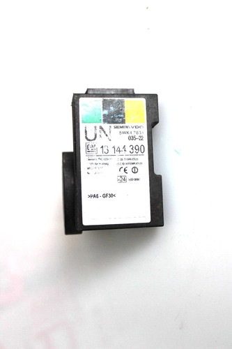 Opel Corsa C 1.2 16V Zündung Steuergerät 13144390 I1842