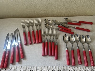 Oneida Monarch Red Plastic Ribbed Handle Flatware 25 Piece RARE 5 PS XLT
