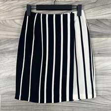 Finity Studio Pleated Skirt Women's Size 4 Black White Striped Timeless Career