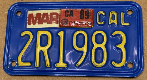 RARE 1970s-80s DMV CLEAR CALIFORNIA MOTORCYCLE LICENSE PLATE (2R1983)