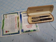Antique Eversharp Burgundy Fifth Avenue Pen and Pencil Set Original 1940's