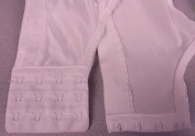 Underscore RN 93677 White Nylon Wireless T Shirt Bra Size 40 D 
