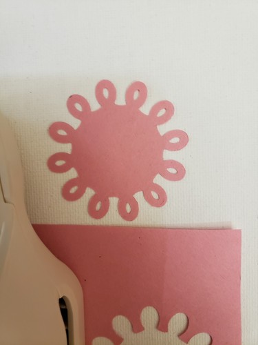 Martha Stewart Scrapbooking Paper Punch - Picture 3 of 4