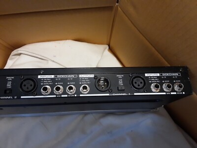 Behringer Composer Pro MDX 2200 multi Audio Interactive Dynamics