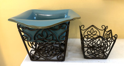 Southern Living at Home Casserole Tuscan Everyday Baker 9.5'' & Rosedale Holders
