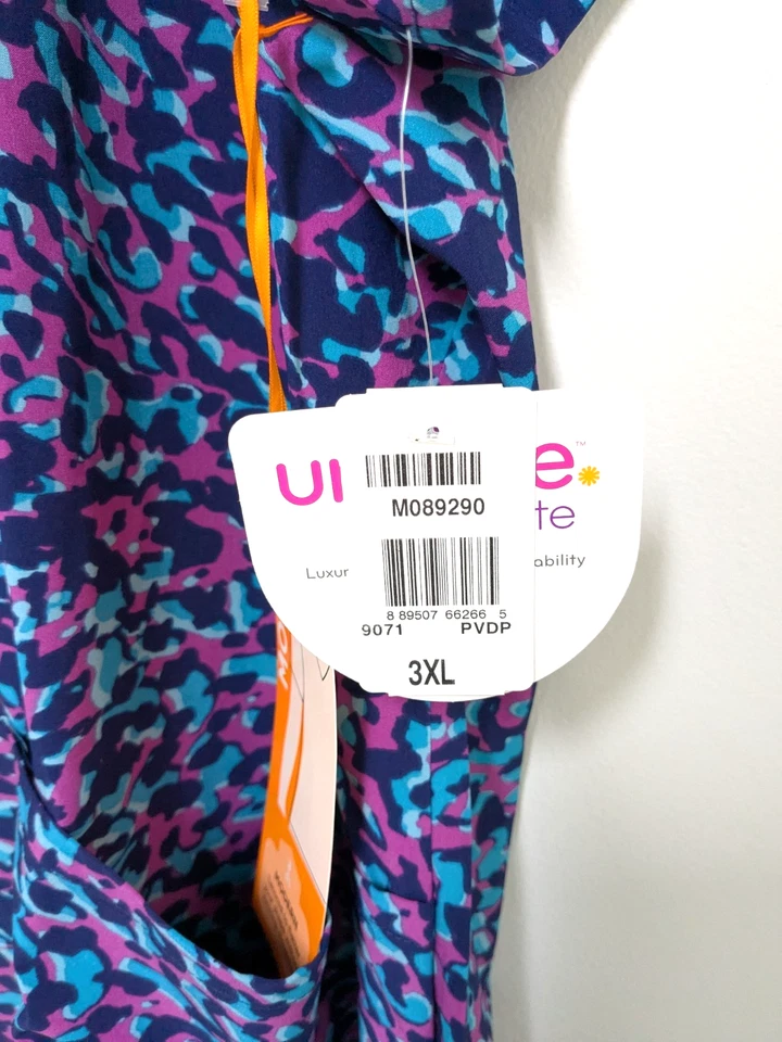 Women's Urbane Medical Scrub Top, Sz. 3XL, Color~Multi, NWT - Image 3 of 4