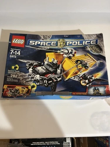 LEGO Space Police Space Truck Gateway 5972 Complete Set - With Box