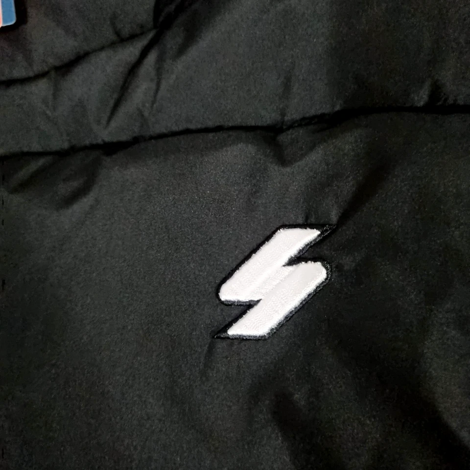 SuperDry Sports Puffer Gilet Jacket Black Full Zip NWT $169.95 Men Size S - Image 2 of 4