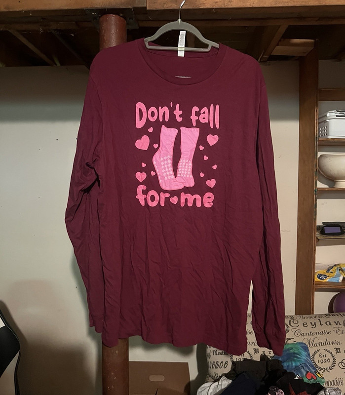 Bella + Canvas Airlume Jersey Men's XL Burgundy Crew Neck Graphic Tee