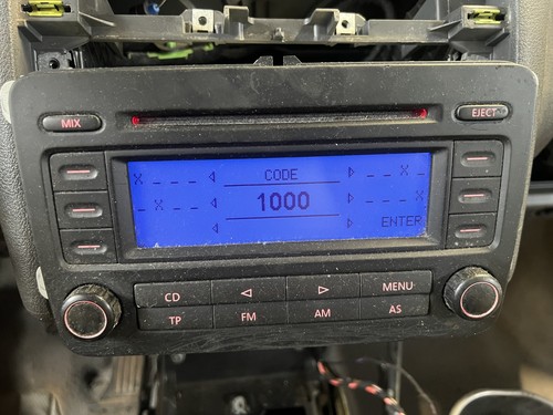 VW CD Autoradio RCD 300 Chrome 1K0035186 G Touran Tiguan Passat Golf Plus