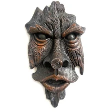 Old Man Tree Faces Decor Outdoor Tree Hugger Sculpture Garden Decoration