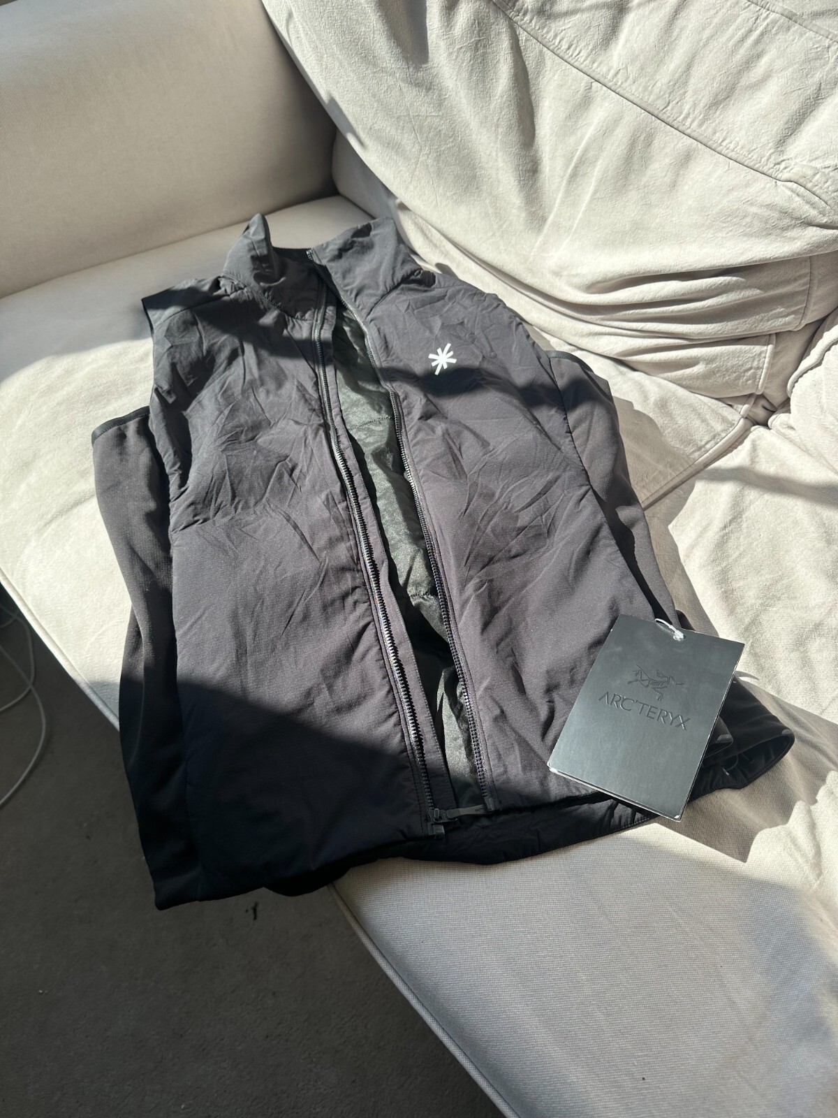 ARC'TERYX Arcteryx ATOM LT Gilet Isolato Donna Small Nero Prezzo consigliato £180
