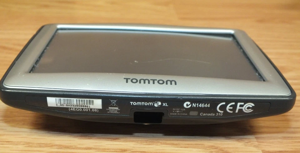 Tomtom XL 310 4.5" (inch) GPS Navigation Unit With DC Power Cord & Case Bundle - Image 3 of 4