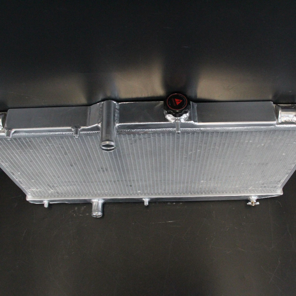 Radiador de aluminio para Toyota Corolla Geo Prizm LSI 93-97 L4 2 filas AT 34mm Foto 4 de 4