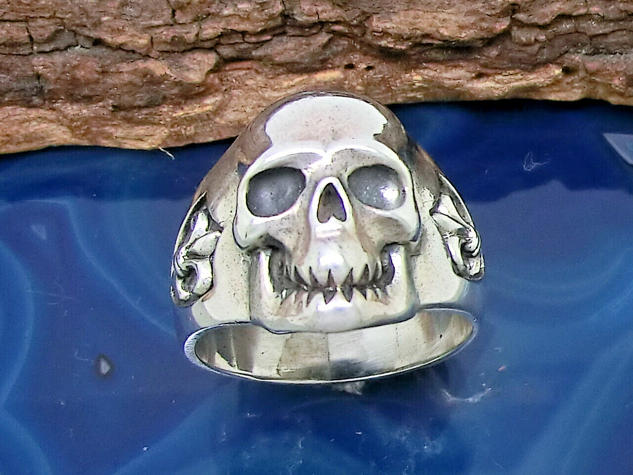 Calavera Anillo Con Lirios 925 Plata de Ley Talla 56 Cráneo Calavera Motorista