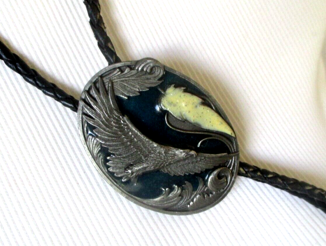 Collier Cravate Bolo En Cuir Cowboy Avec Grand Aigle Argenté émail - Bijou Country Biker, Style Western
